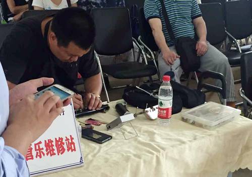 千赢国际示范乐团郑州七中管乐团大师班活动成功举办