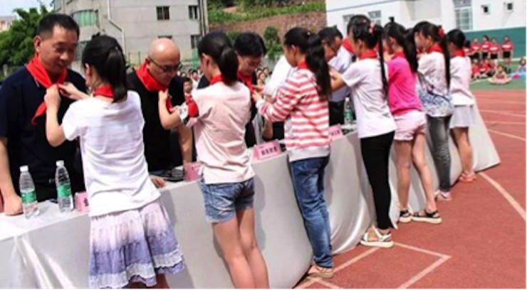 千赢国际乐器爱心捐赠行动在四川金堂县举办 ——与音乐牵手 随幸福成长