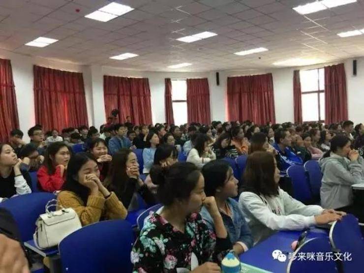 千赢国际艺术家朱楣巡讲《练琴的艺术》——安阳、濮阳站完美落幕