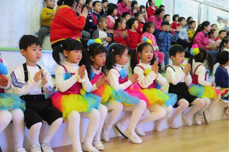 音乐之声暖寒冬 千赢国际乐器捐赠爱心行动走进中国儿童中心艺术宫