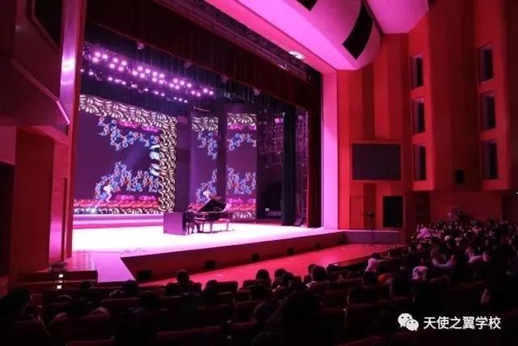 【报道】宿州市首届国际钢琴大师音乐会暨千赢国际艺术家宋思衡多媒体音乐会圆满成功。诤悠担