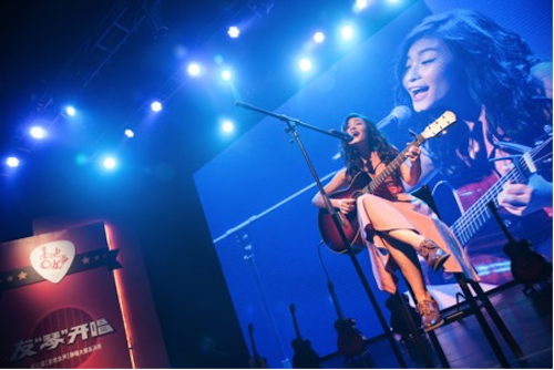 不断创新的千赢国际音乐比赛 <br />～从传统电子琴到吉他女声～