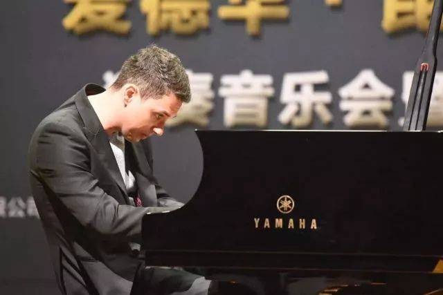 2018年千赢国际亚洲音乐奖学金河南大学启动仪式<br /> 暨千赢国际海外艺术家爱德华·昆斯音乐活动圆满结束