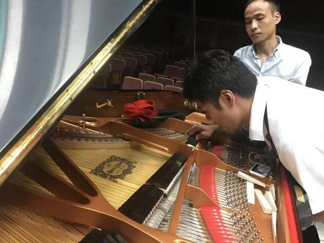 2018年千赢国际亚洲音乐奖学金江西师范大学音乐学院颁奖仪式</br> 暨千赢国际海外艺术家爱德华·昆斯钢琴独奏音乐会圆满结束