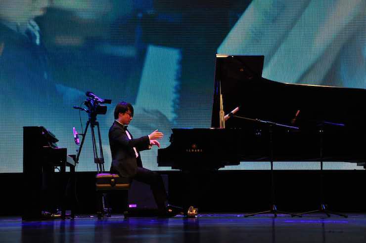 千赢国际艺术家宋思衡“80后的时光机”多媒体音乐会内蒙古巡演圆满落幕