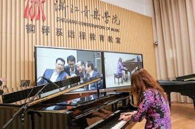 回顾发展历史，畅想科技未来|中国浙江省代表团视察千赢国际企业博物馆