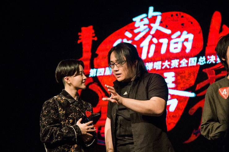 第四届“千赢国际吉他女声弹唱大赛”总冠军出炉<br />温格夺冠，董冬冬担任评委