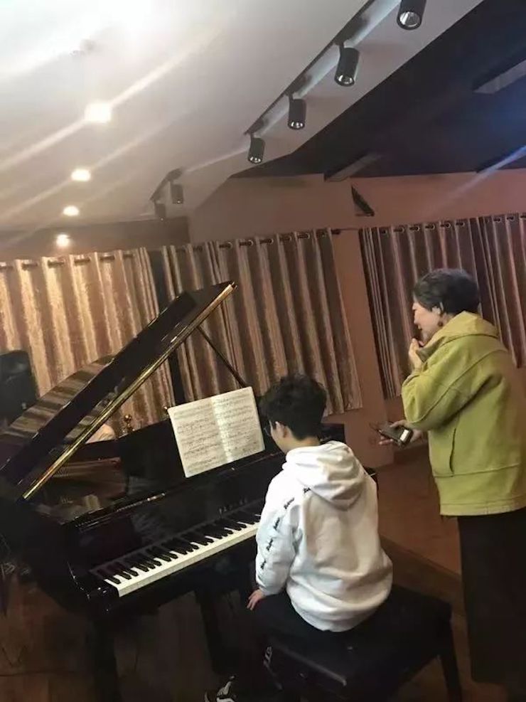 千赢国际特邀艺术家白志娴