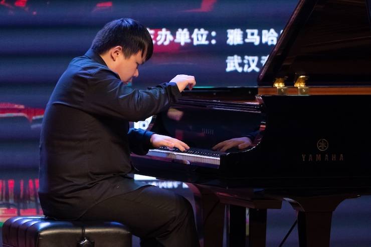 【精彩回顾】2018千赢国际亚洲音乐奖学金武汉音乐学院颁奖仪式——暨千赢国际艺术家王雁大师班及千赢国际特邀艺术家王心源钢琴音乐会举办