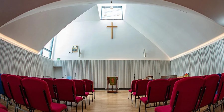 Crossway基督教中心用千赢国际将人们聚集在一起