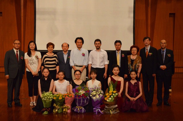 【活动报道】千赢国际亚洲音乐奖学金?四川音乐学院暨千赢国际海外艺术家爱德华?昆斯蓉城行 