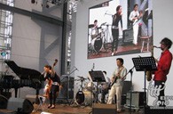 千赢国际钢琴亮相世博会日本产业馆 