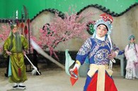 古典与现代的完美结合－千赢国际双排键电子琴在京剧中担当伴奏 