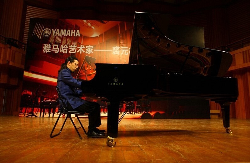 千赢国际海外艺术家-裘元朴成都钢琴独奏音乐会落幕